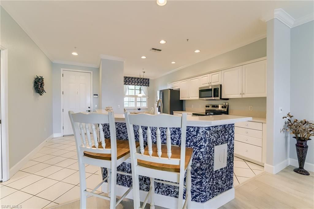 20011 Sanibel View Cir , Unit 203, Fort Myers, FL 33908 Photo