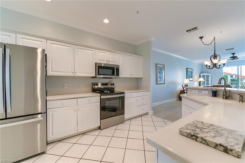 20011 Sanibel View Cir , Unit 203, Fort Myers, FL 33908 Photo
