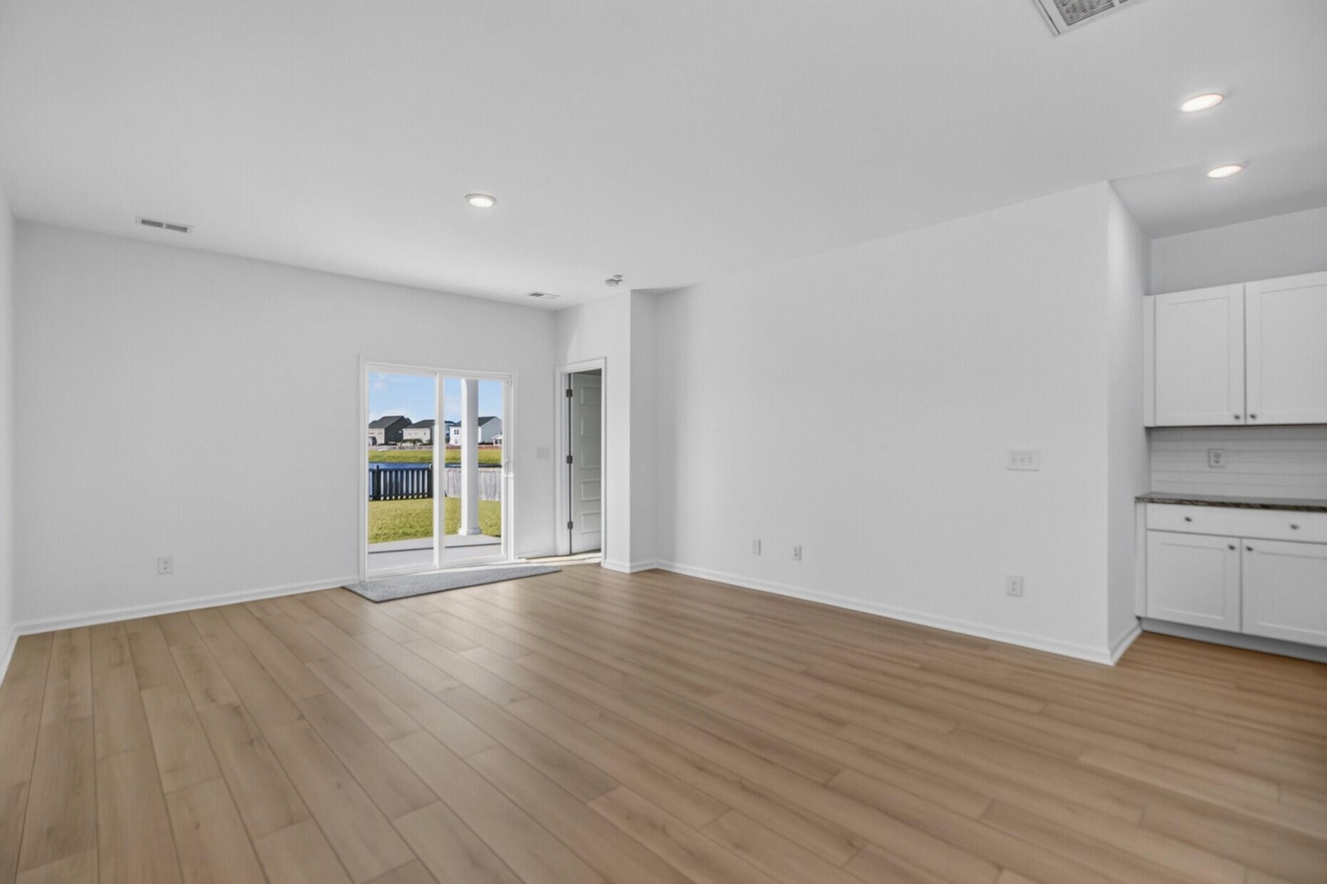 554 Spanish Wells Road Photo 15