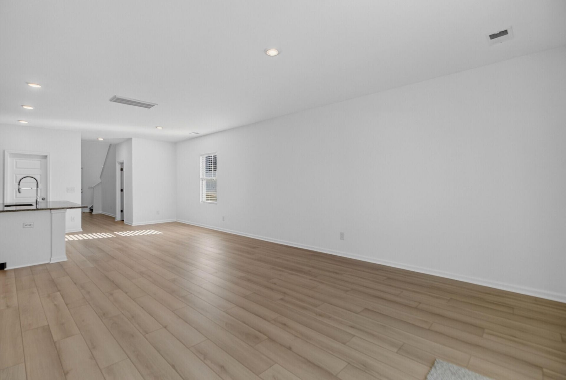554 Spanish Wells Road Photo 16