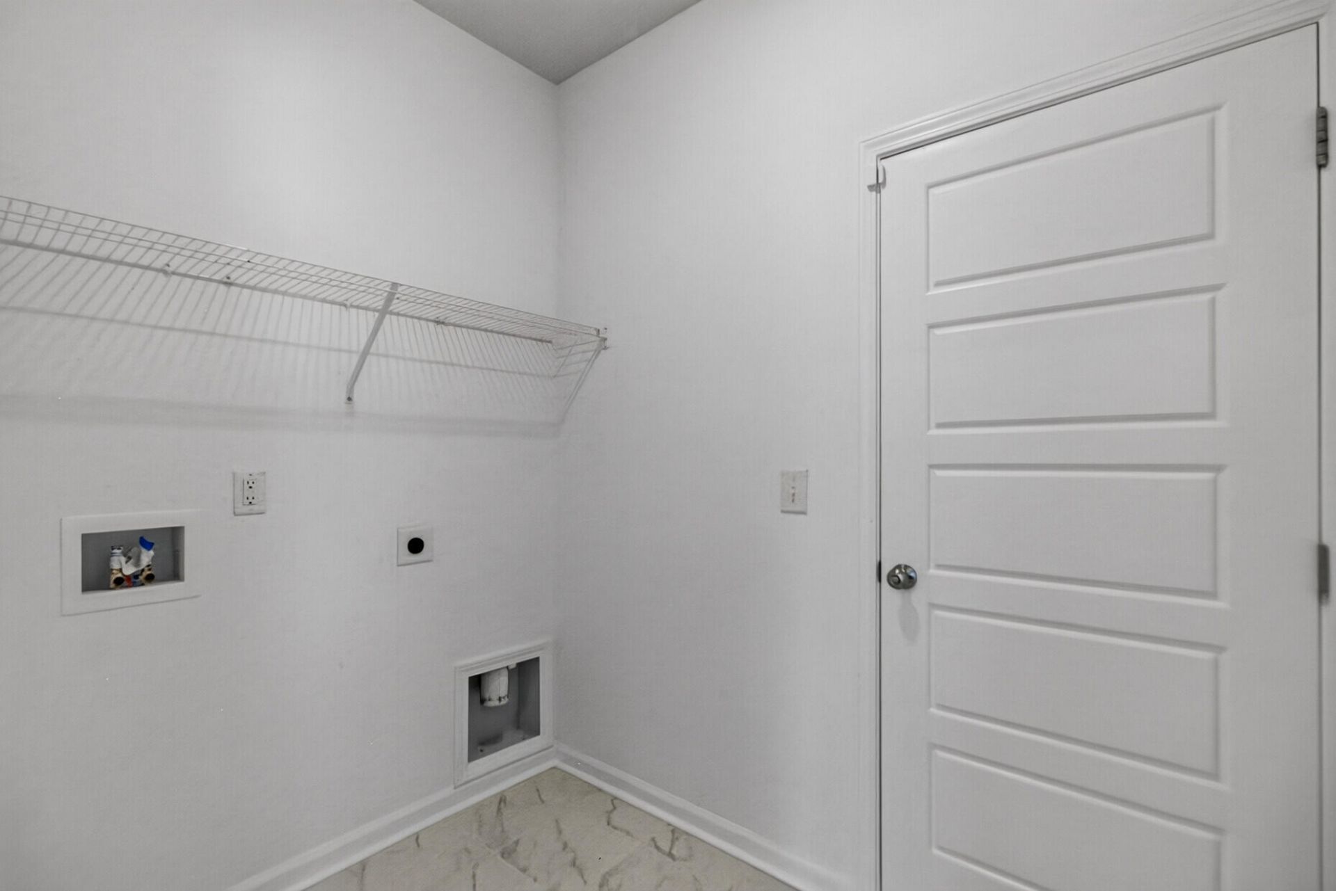 554 Spanish Wells Road Photo 17