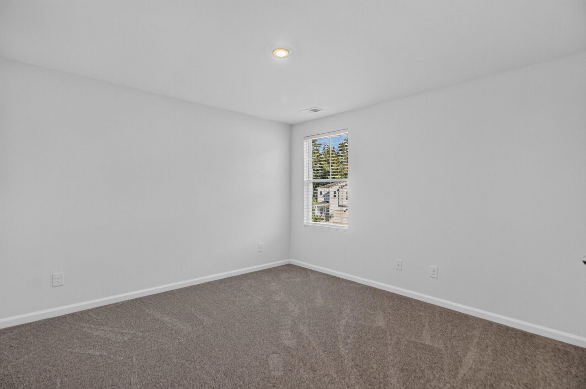 554 Spanish Wells Road Photo 28