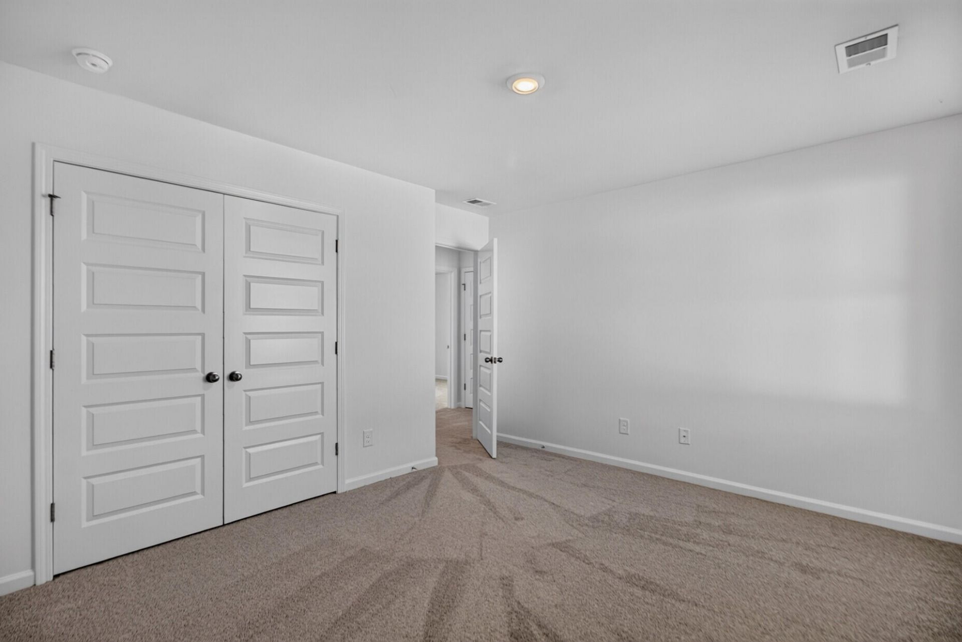 554 Spanish Wells Road Photo 35