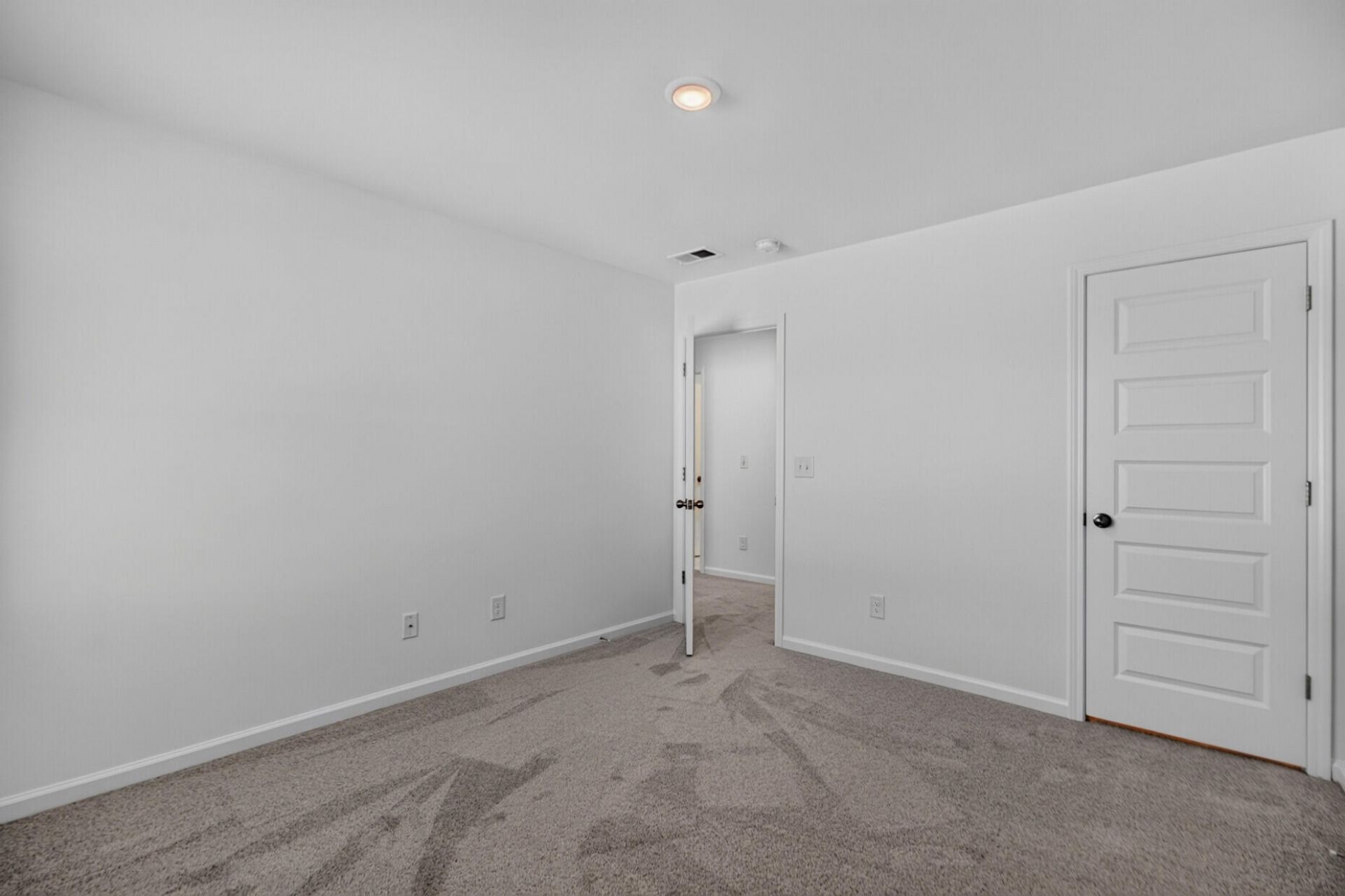 554 Spanish Wells Road Photo 37