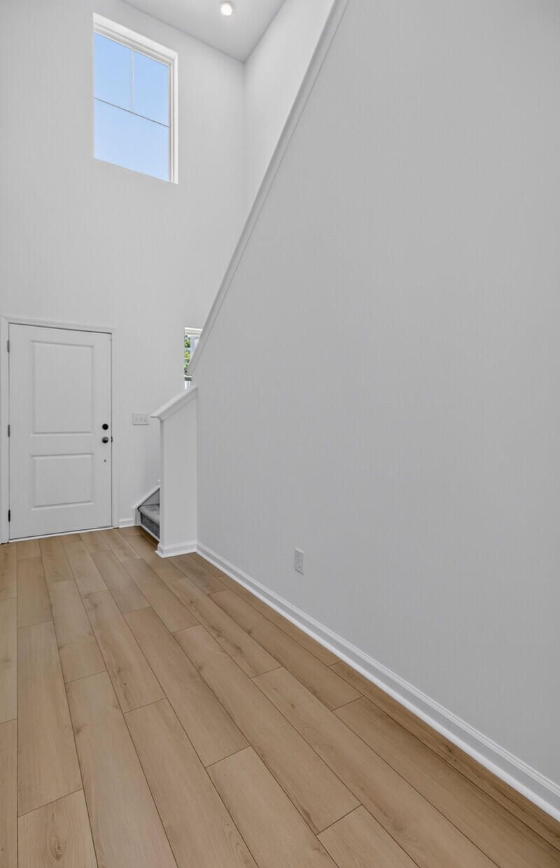 554 Spanish Wells Road Photo 7