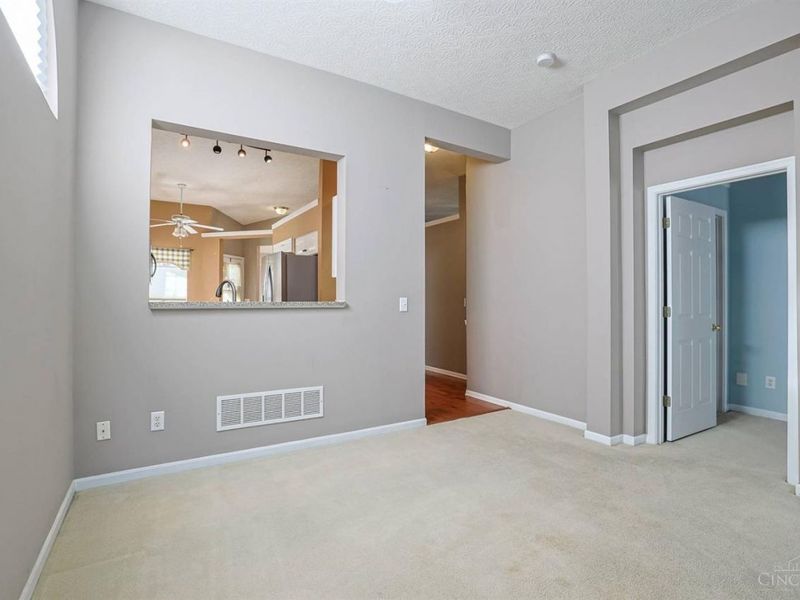 5760 Spire Ridge Court, Green Township, OH 45247 Photo 14