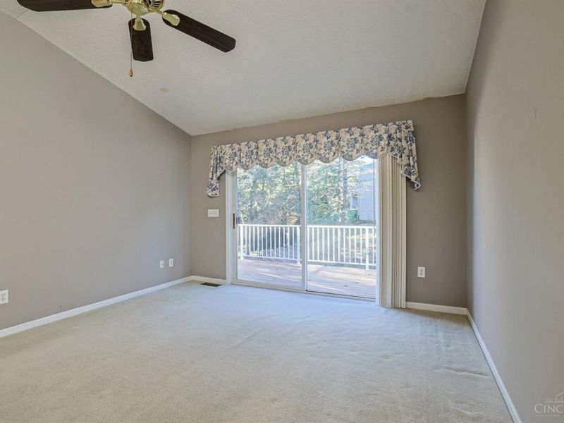 5760 Spire Ridge Court, Green Township, OH 45247 Photo 5