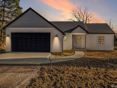 2417 EUGENE Street , Burton, Mi 48519