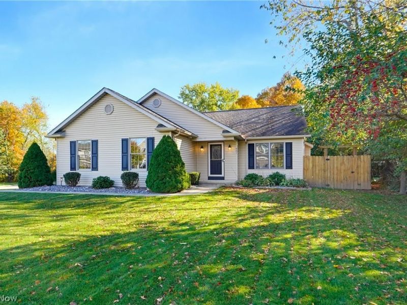 607 Sparrow Way, Wadsworth, OH 44281 Photo 1