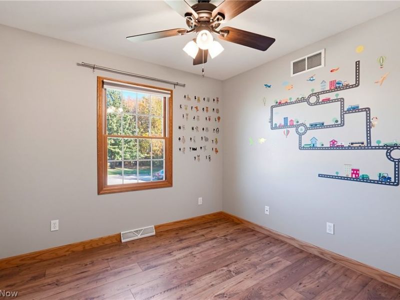 607 Sparrow Way, Wadsworth, OH 44281 Photo 16