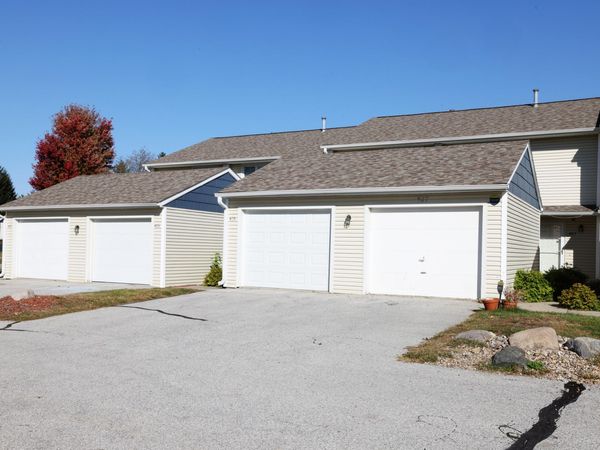 407 Faulkner Court, Ames, IA 50014