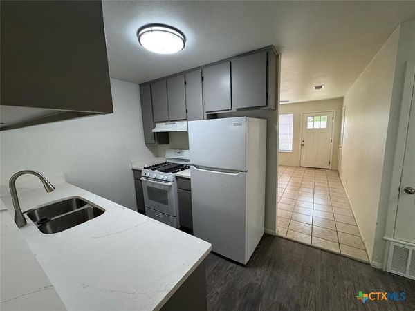 128 Coers Circle , Unit B, San Marcos, TX 78666