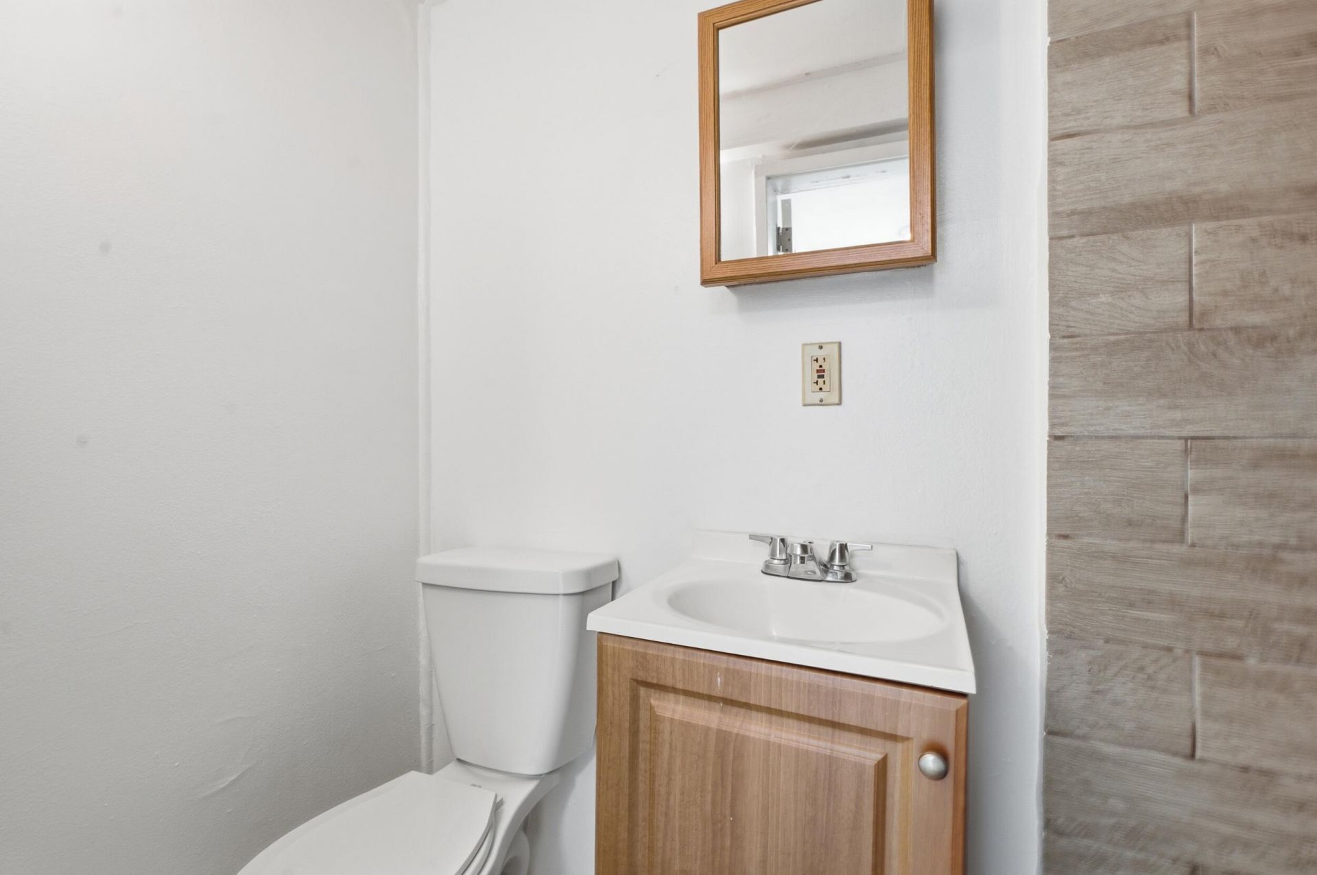 640 SW Bryant Avenue, Unit 2, Stuart, FL 34994 Photo