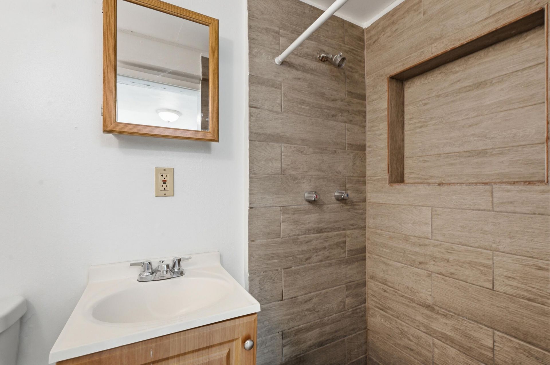 640 SW Bryant Avenue, Unit 2, Stuart, FL 34994 Photo