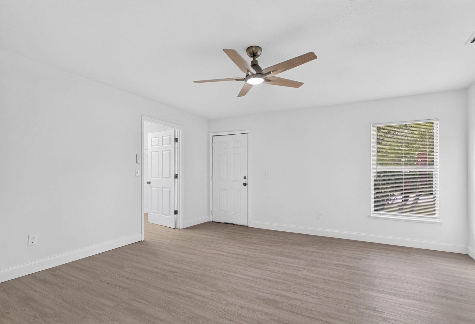 2011 San Diego Avenue, Fort Pierce, FL 34946 Photo