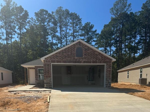8136 Chesapeake Trail, Bauxite, AR 72011