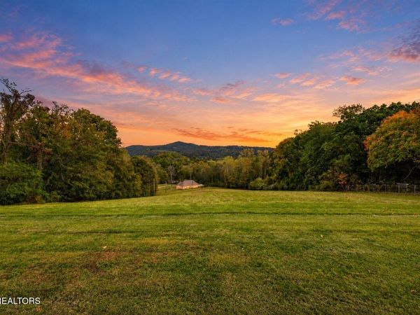 109 W Kentucky Ave, LaFollette, TN 37766