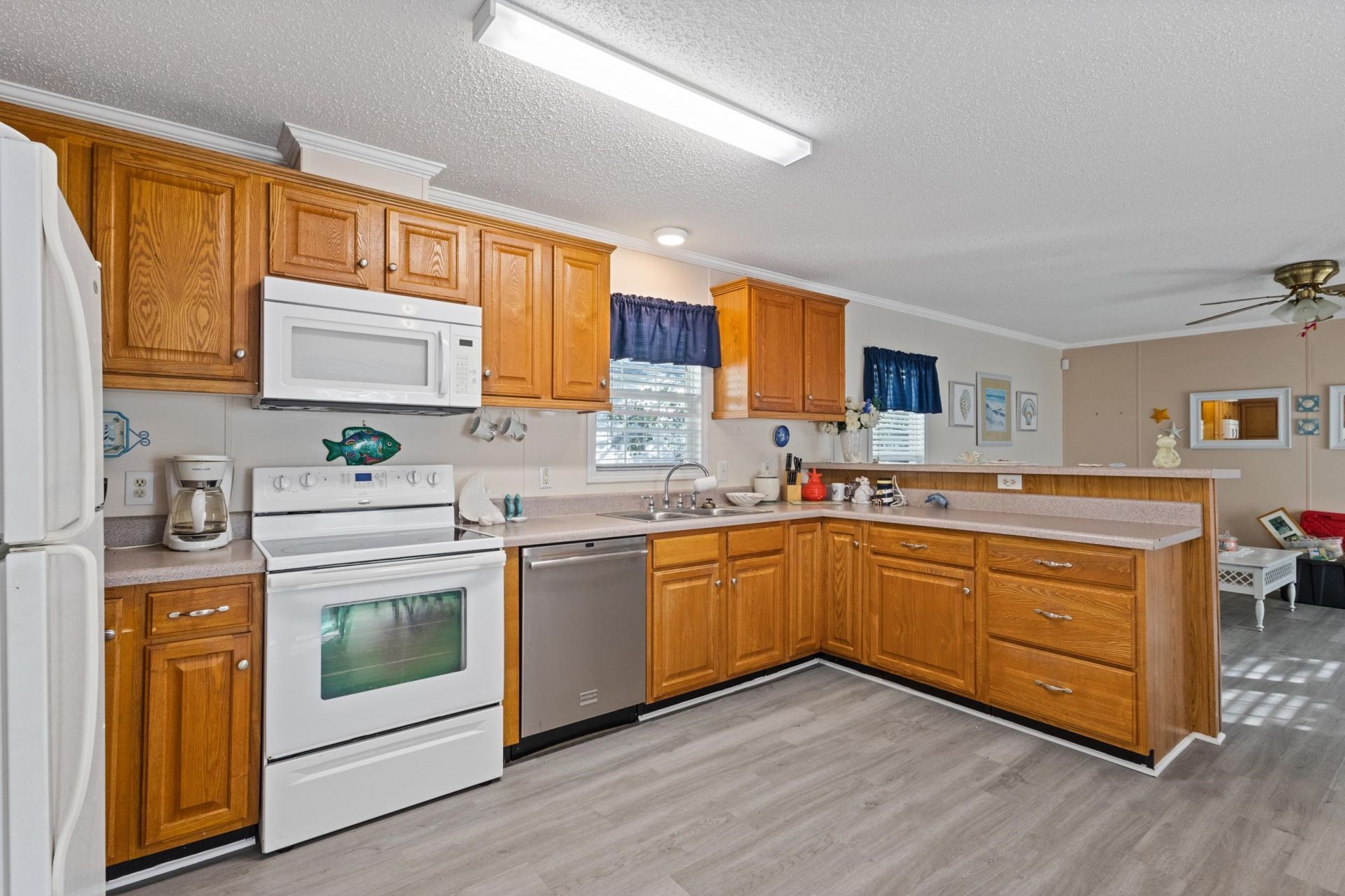 3059 Atlanta Circle Photo 5