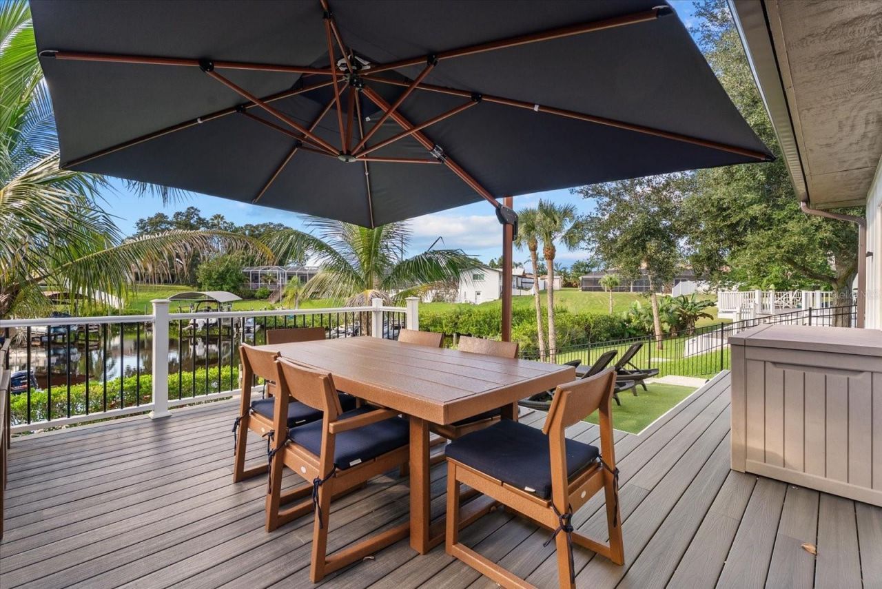481 Magellan Drive , Sarasota, FL 34243 Photo