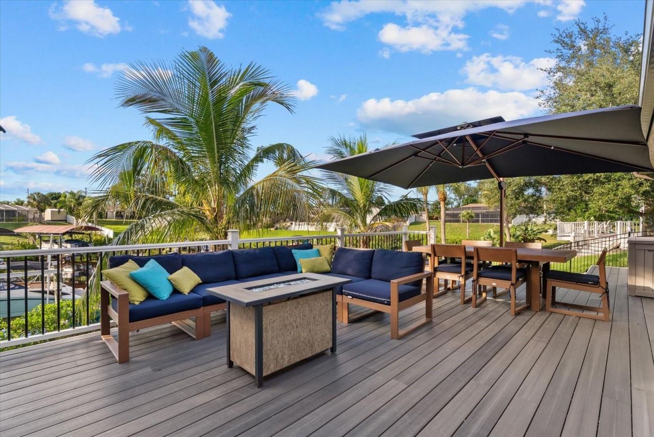 481 Magellan Drive , Sarasota, FL 34243 Photo