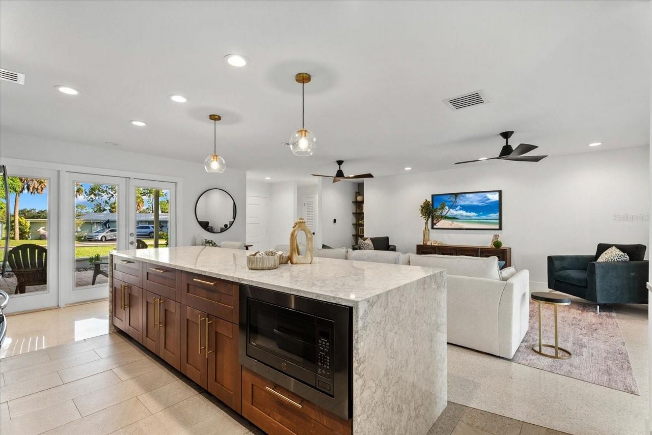 481 Magellan Drive , Sarasota, FL 34243 Photo