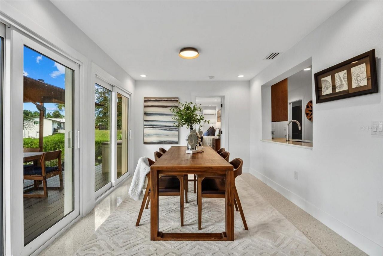 481 Magellan Drive , Sarasota, FL 34243 Photo