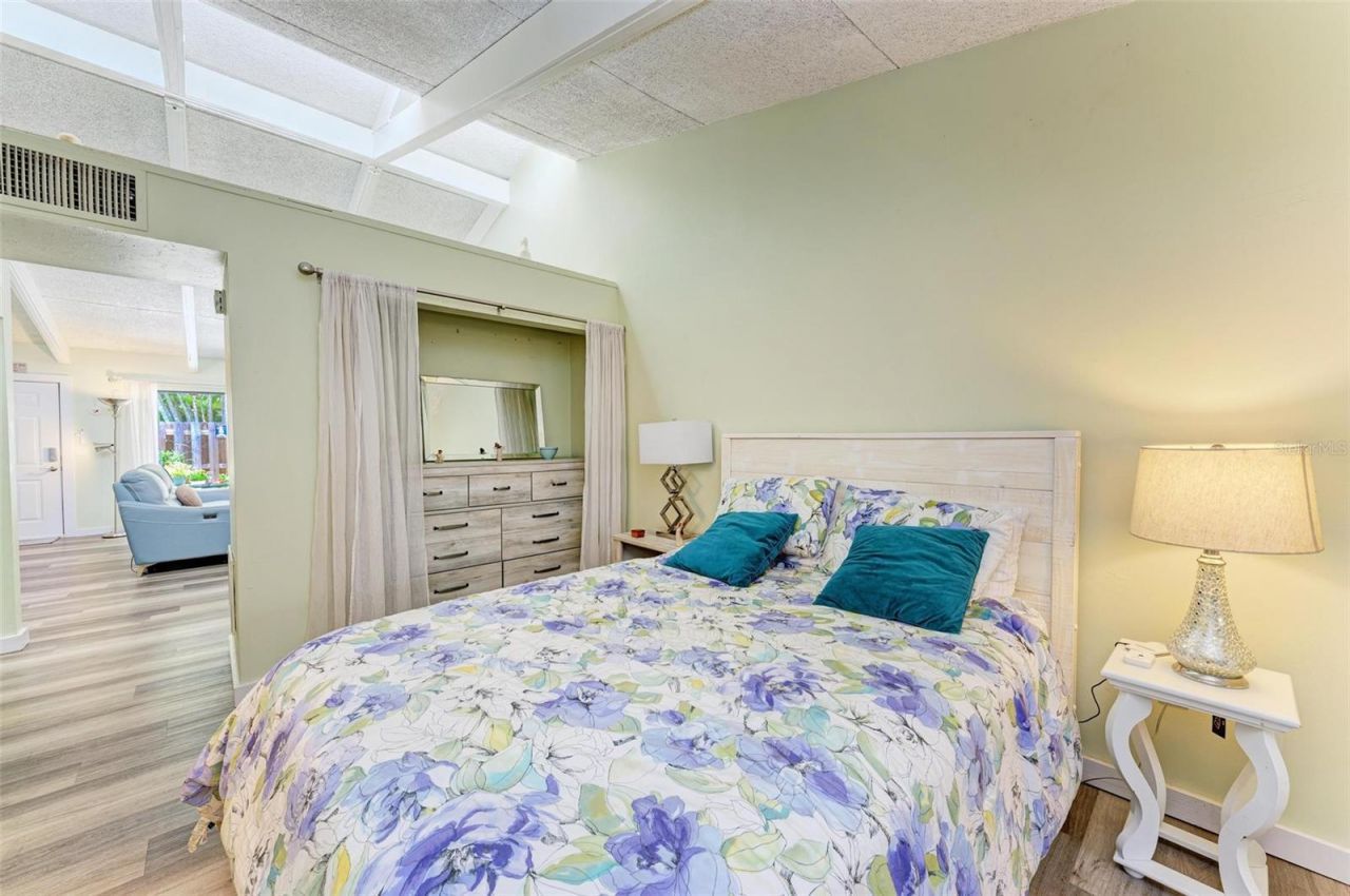 500 N Jefferson Avenue , Unit C3, Sarasota, FL 34237 Photo
