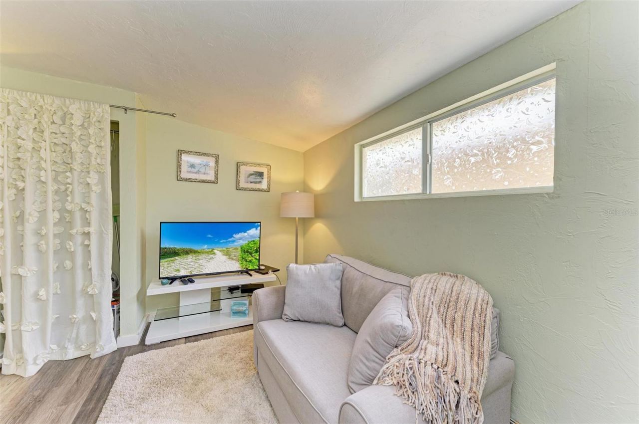 500 N Jefferson Avenue , Unit C3, Sarasota, FL 34237 Photo