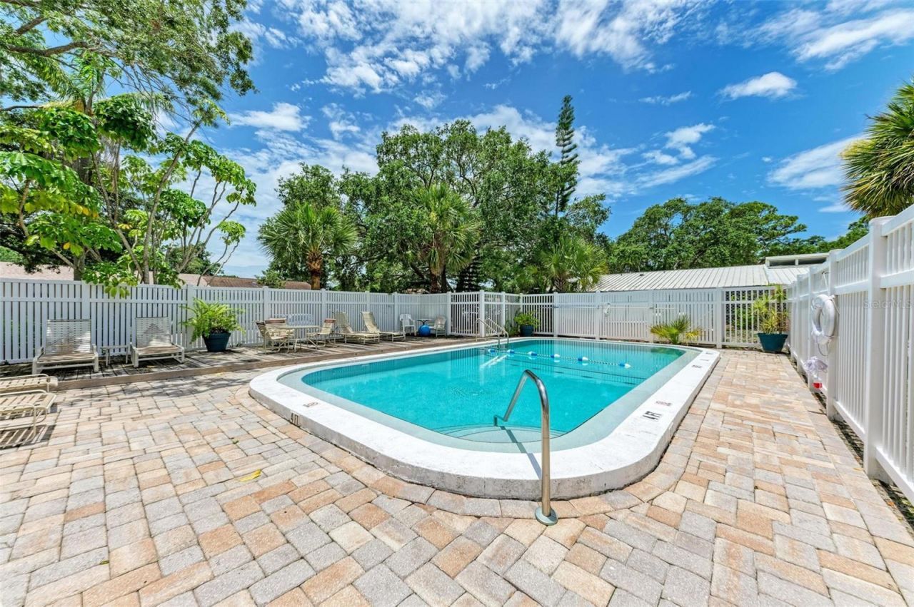 500 N Jefferson Avenue , Unit C3, Sarasota, FL 34237 Photo