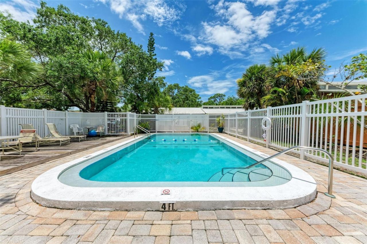 500 N Jefferson Avenue , Unit C3, Sarasota, FL 34237 Photo