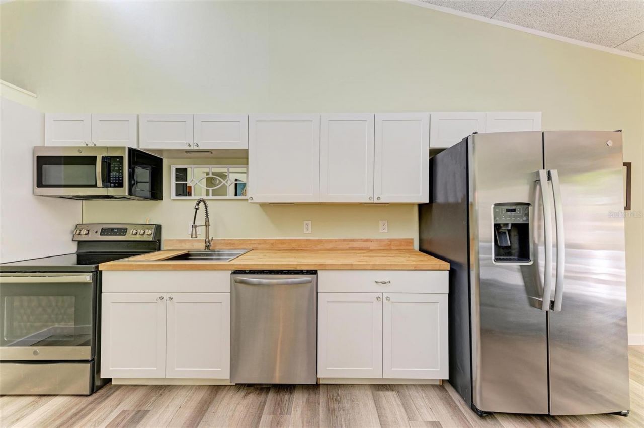 500 N Jefferson Avenue , Unit C3, Sarasota, FL 34237 Photo
