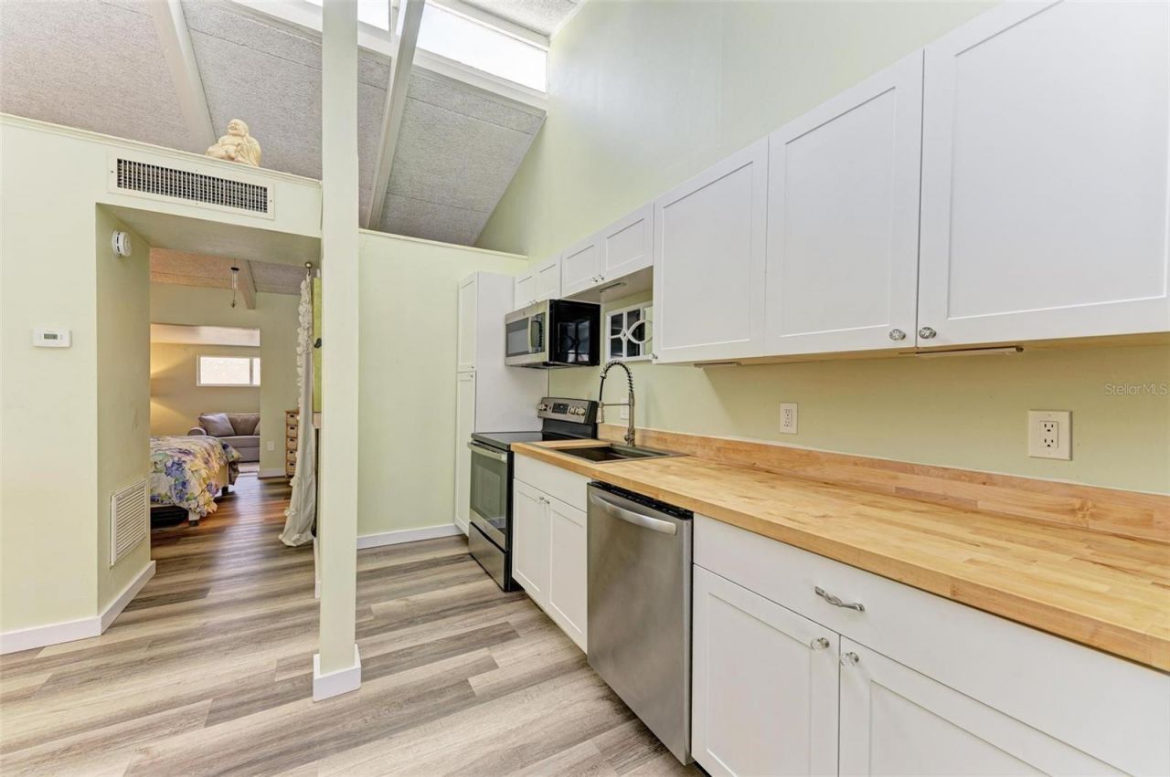 500 N Jefferson Avenue , Unit C3, Sarasota, FL 34237 Photo