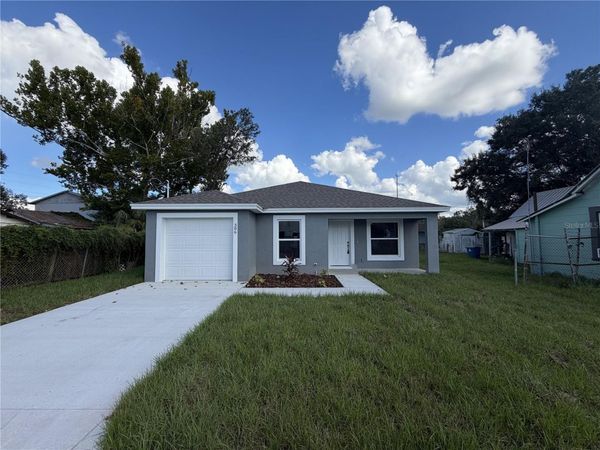 306 SW 1ST AVE , MULBERRY, FL 33860