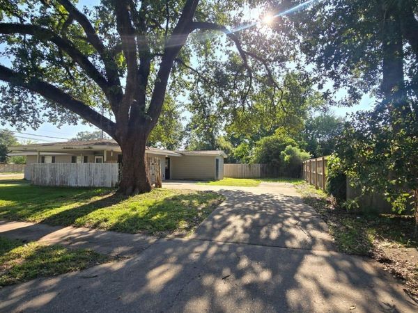 11022 Old Hammond Hwy, Baton Rouge, LA 70816