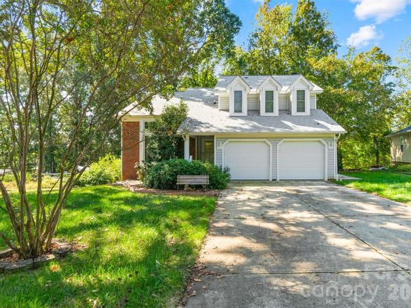 10913 Lassen Court, Charlotte, NC 28214