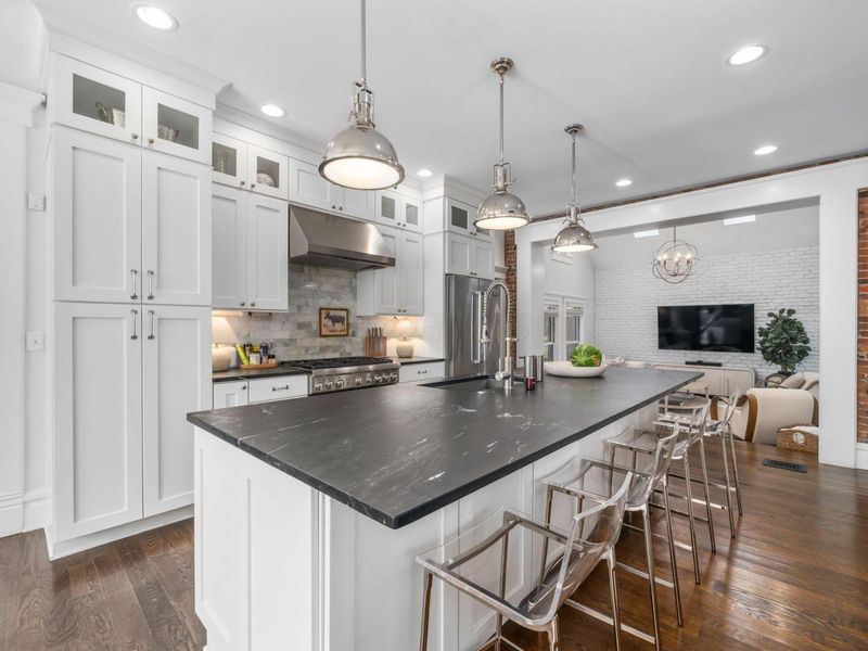 702 S 6th Street , Columbus, OH 43201 Photo 17