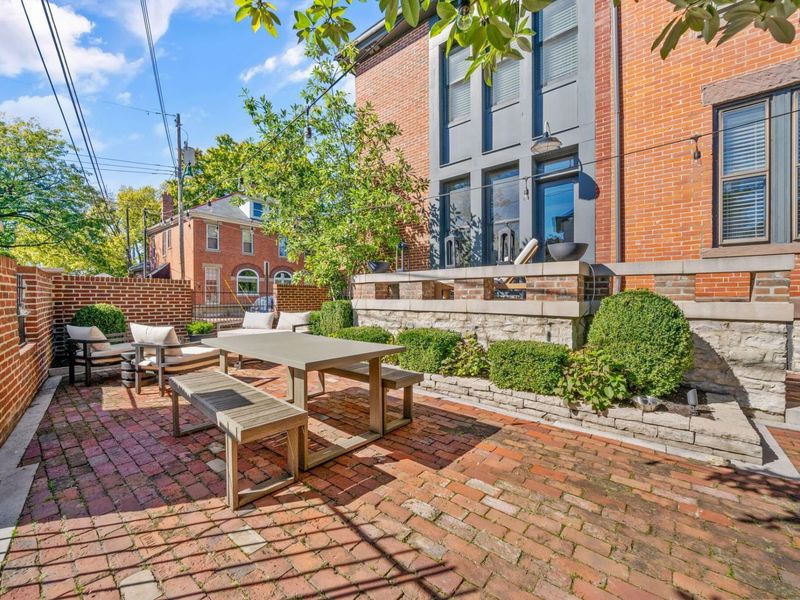 702 S 6th Street , Columbus, OH 43201 Photo 74