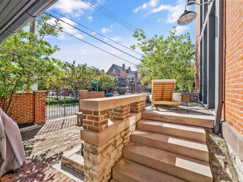702 S 6th Street , Columbus, OH 43201 Photo 76
