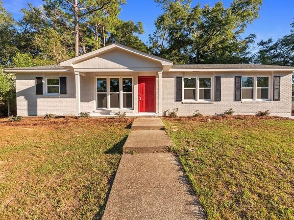 517 Woodlore Drive , Chickasaw, AL 36611