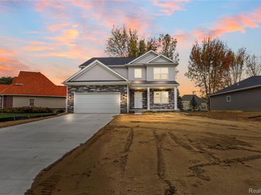 6072 Woodridge Lane , Grand Blanc Township, Mi 48439