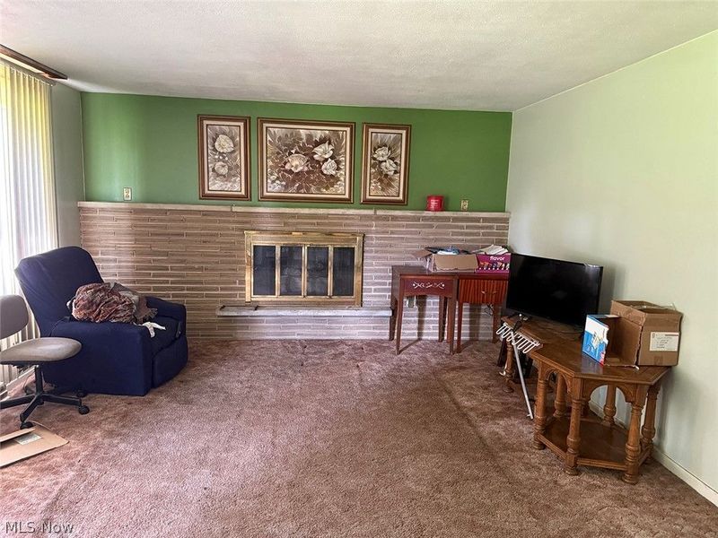 2625 Hyacinth Drive NW, North Canton, OH 44720 Photo 2