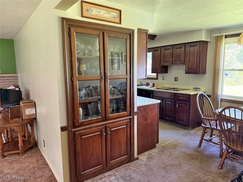 2625 Hyacinth Drive NW, North Canton, OH 44720 Photo 3