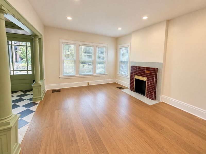 989 S Ohio Avenue, Columbus, OH 43206 Photo 9
