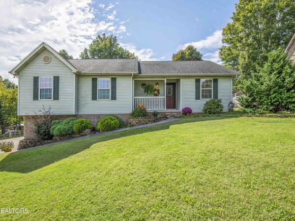 1021 Summerfield Drive, Maryville, TN 37801