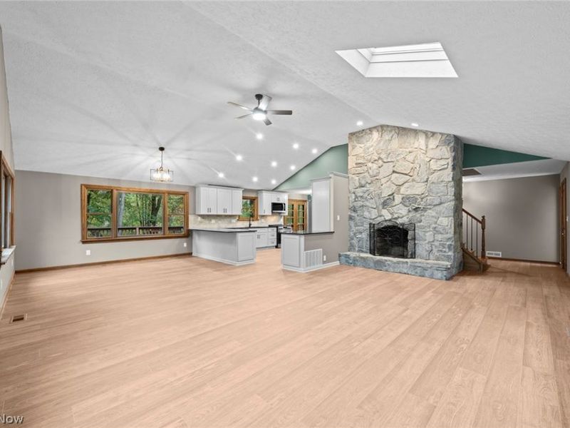 25700 Taylor Street, Olmsted Falls, OH 44138 Photo 6
