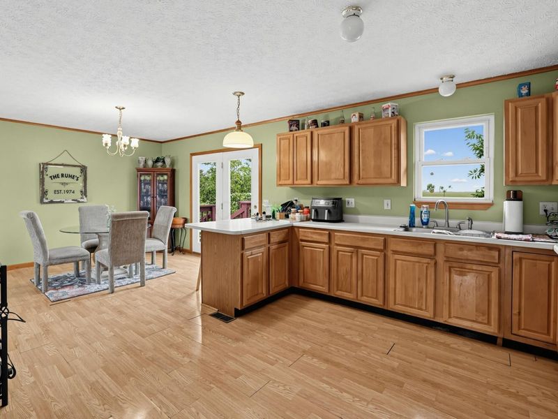 28 James Court , South Charleston, OH 45368 Photo 10