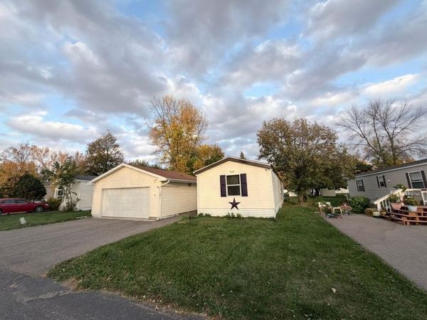 305 Mozart Avenue E, Mankato, MN 56001