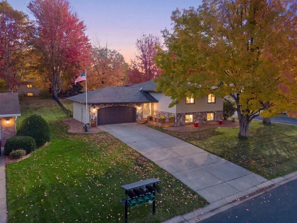 7102 Annapolis Lane N, Maple Grove, MN 55311