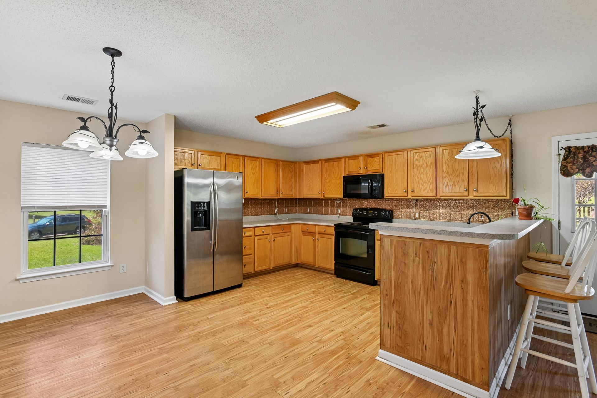 1048 Moss Grove Drive Photo 14