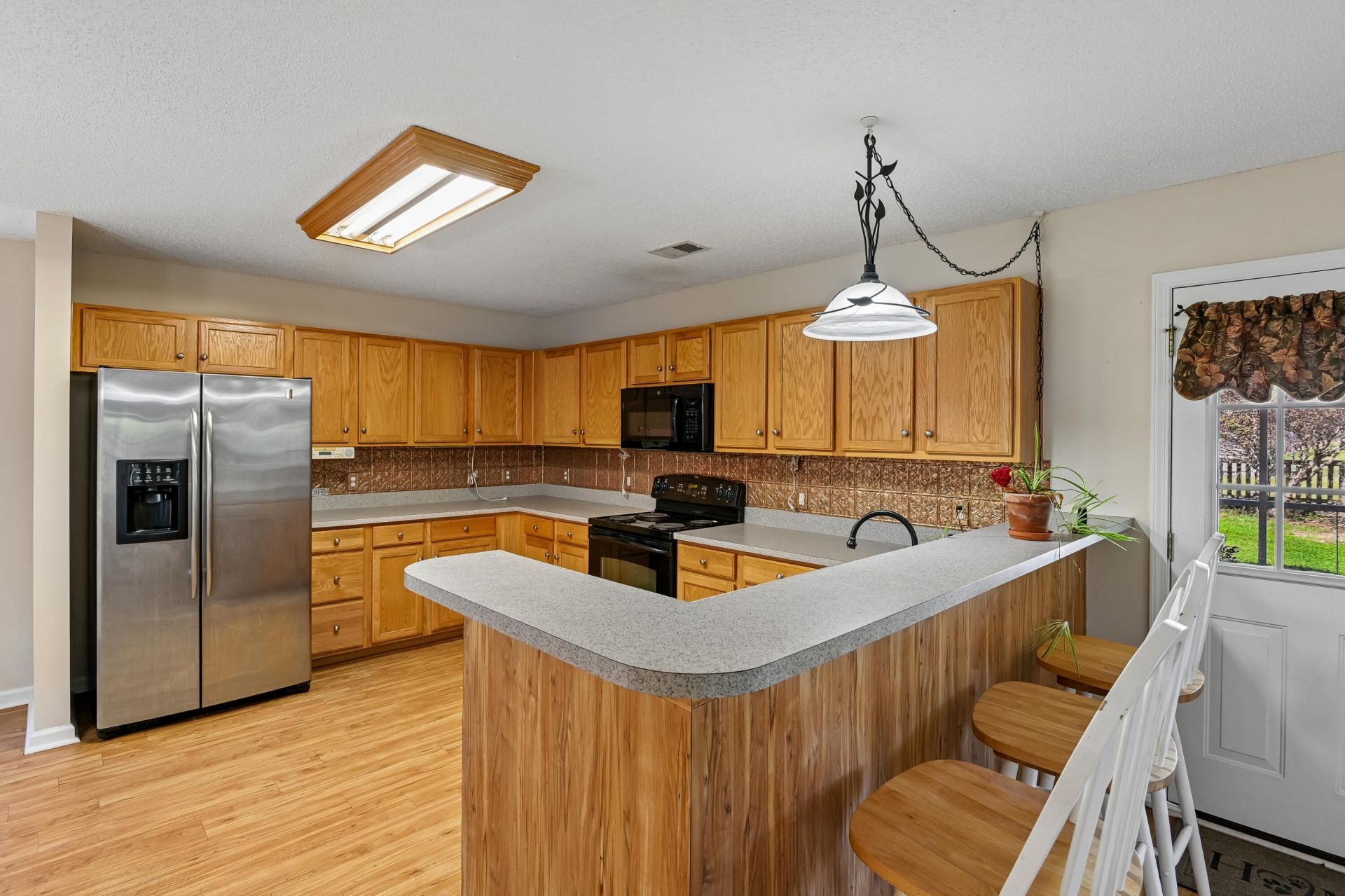 1048 Moss Grove Drive Photo 15